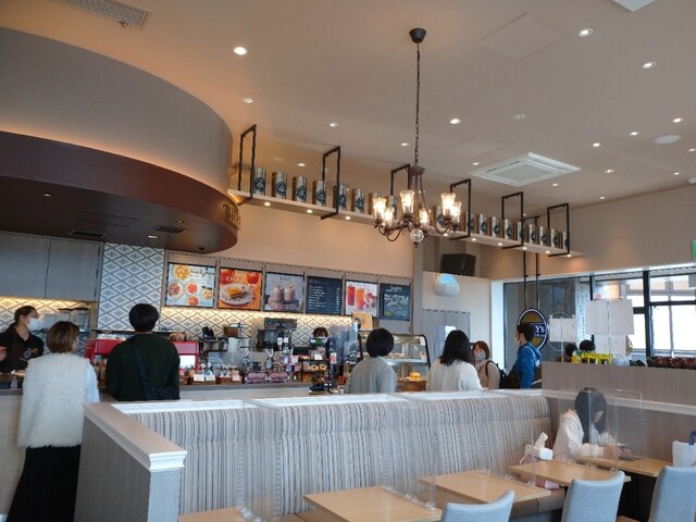 御殿場プレミアム・アウトレットの人気グルメ情報！新エリアや施設もチェック - PREMIUM OUTLETS