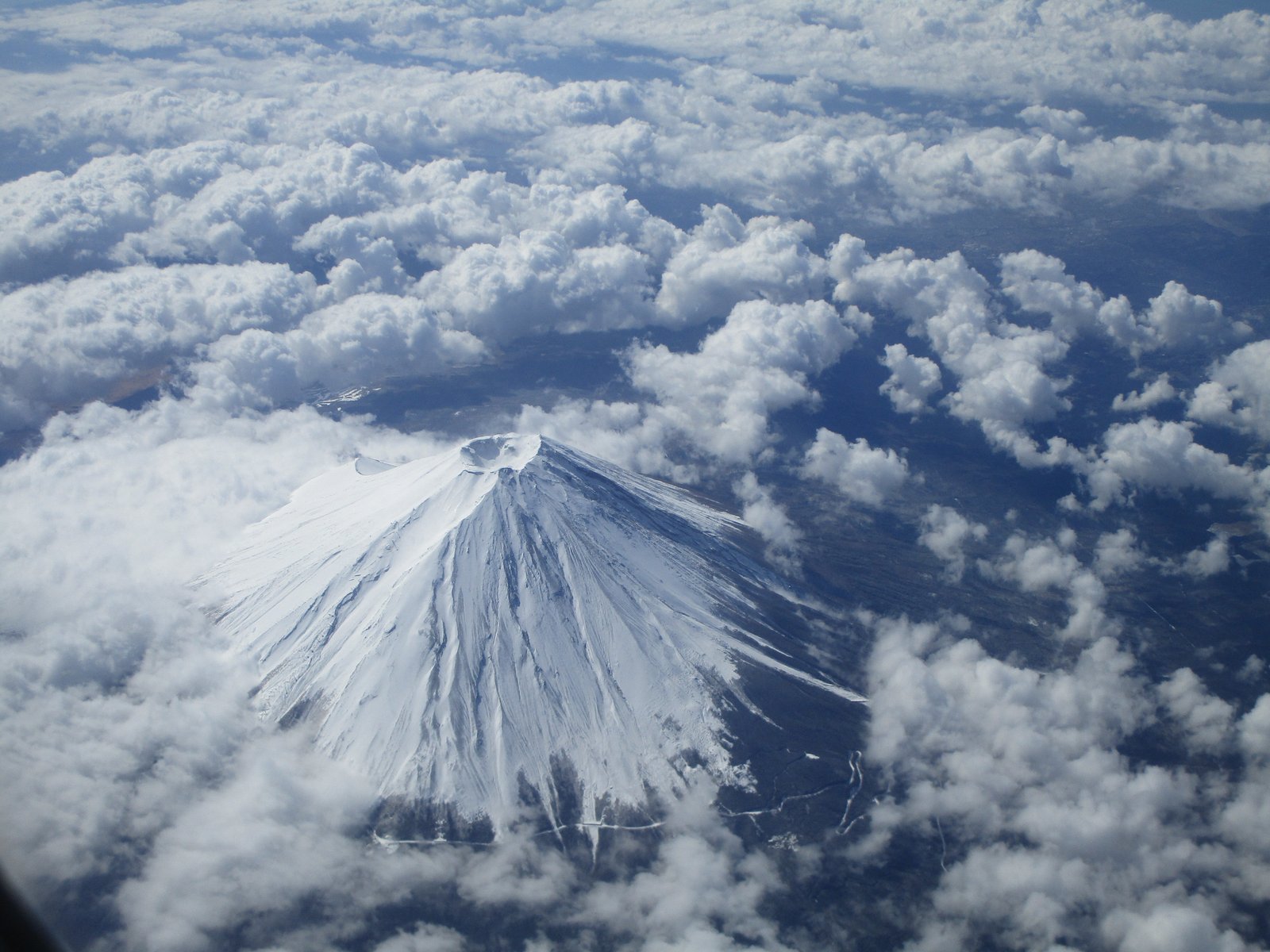 飛行機から見た富士山の写真・画像素材-Snapmart スナップマート