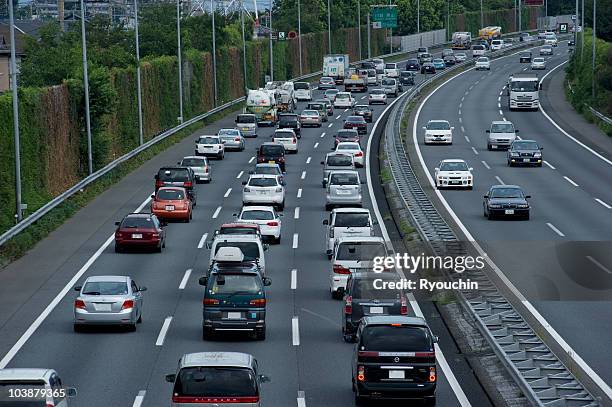 那覇の渋滞全国最悪 車保有・レンタカー増沖縄タイムス＋プラス