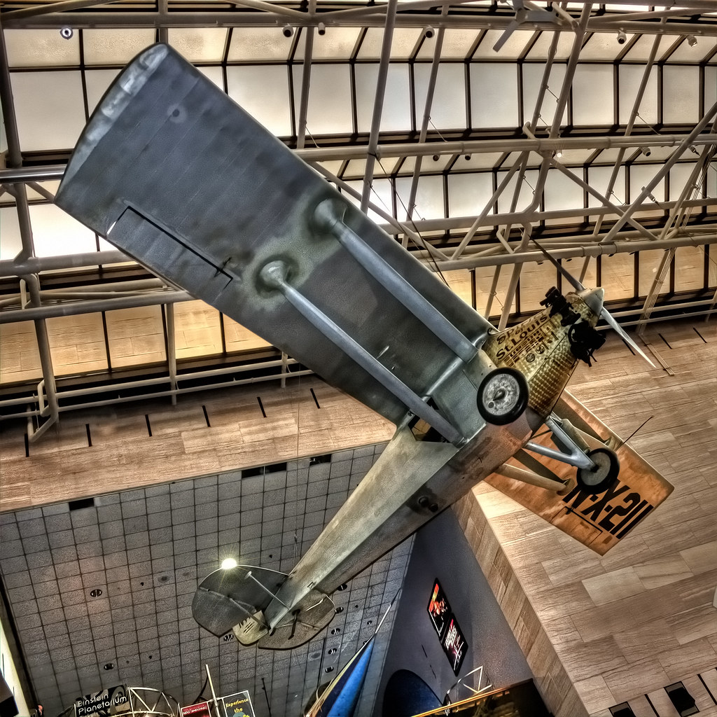 スミソニアン航空宇宙博物館、ボーイング製の無人大型eVTOL機を収蔵。スター・ウォーズX-wing装備のまま展示 – DRONE