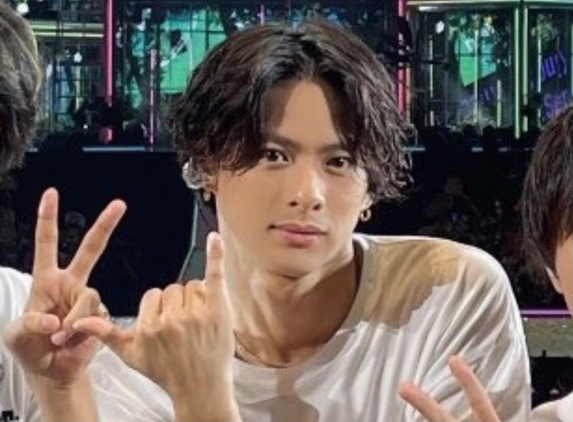 アロハポーズのシャカサイン Shaka の意味と起源 -