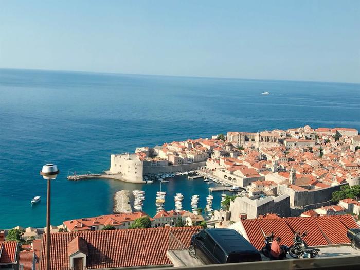 夏の夜のドゥブロヴニク旧市街の風景 クロアチアの風景Beautiful Photo.net世界の絶景