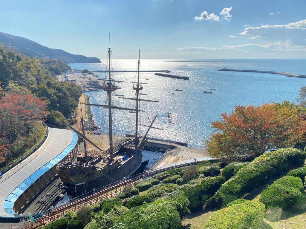 夢洲 大屋根リングの上から海を見る 1日目: