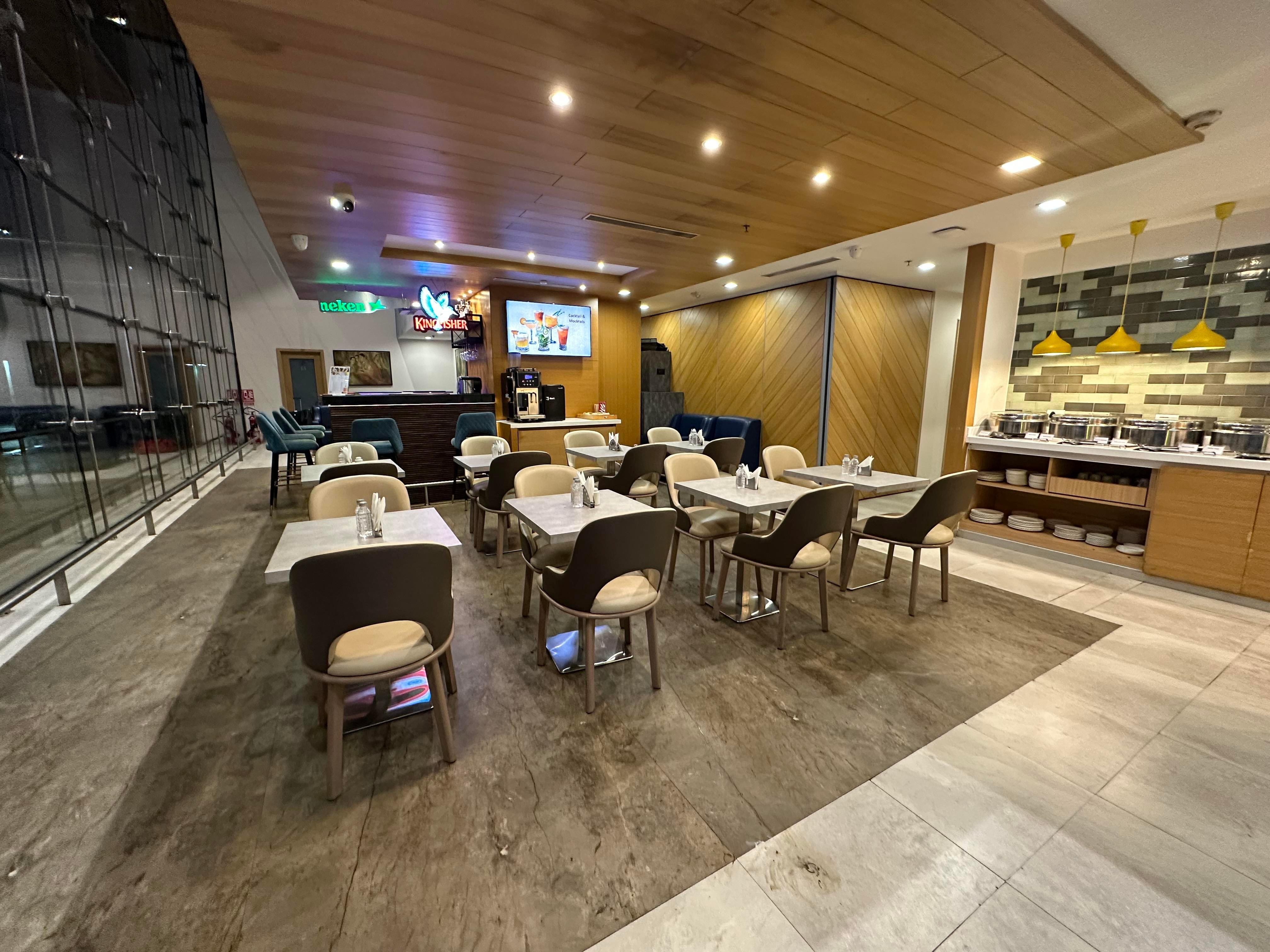 ロイヤルティ ラウンジチャトラパティ シヴァージー国際空港クチコミ・アクセス・営業時間ムンバイ