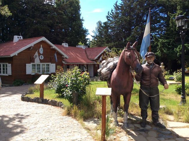 ペリトモレノ氷河完全解説 個人の行き方とツアー紹介世界を渡り泳いだら