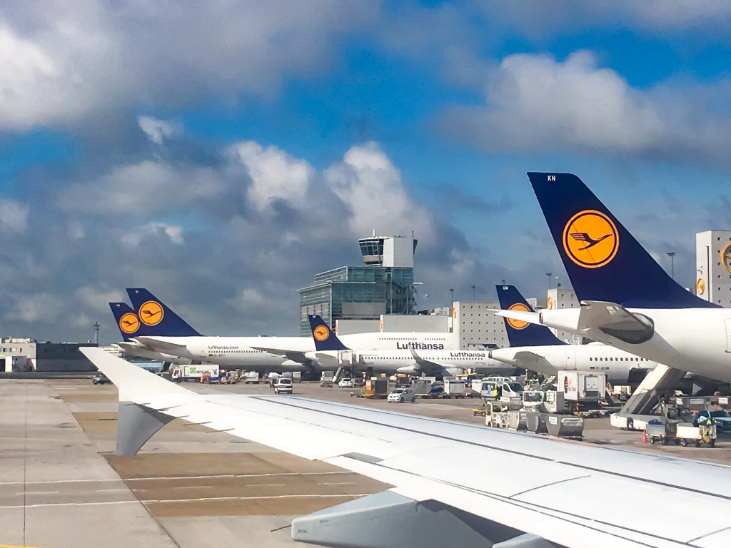 FRA：フランクフルト国際空港空港コードの検索「3レタージェイピー」