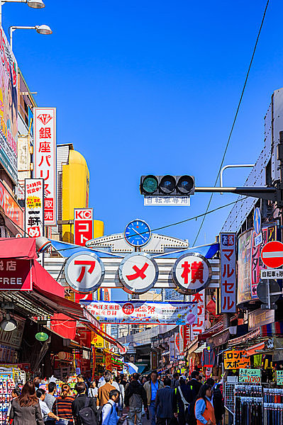 上野 「串串香屋」爆盛りの豚足＆豚ミミを食べながら中国の屋台の雰囲気に浸る！せんベロ日記