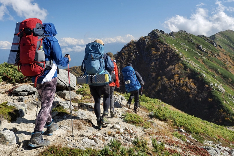 アウトドアとは？魅力や定義、アクティビティの種類を解説 - Arizine