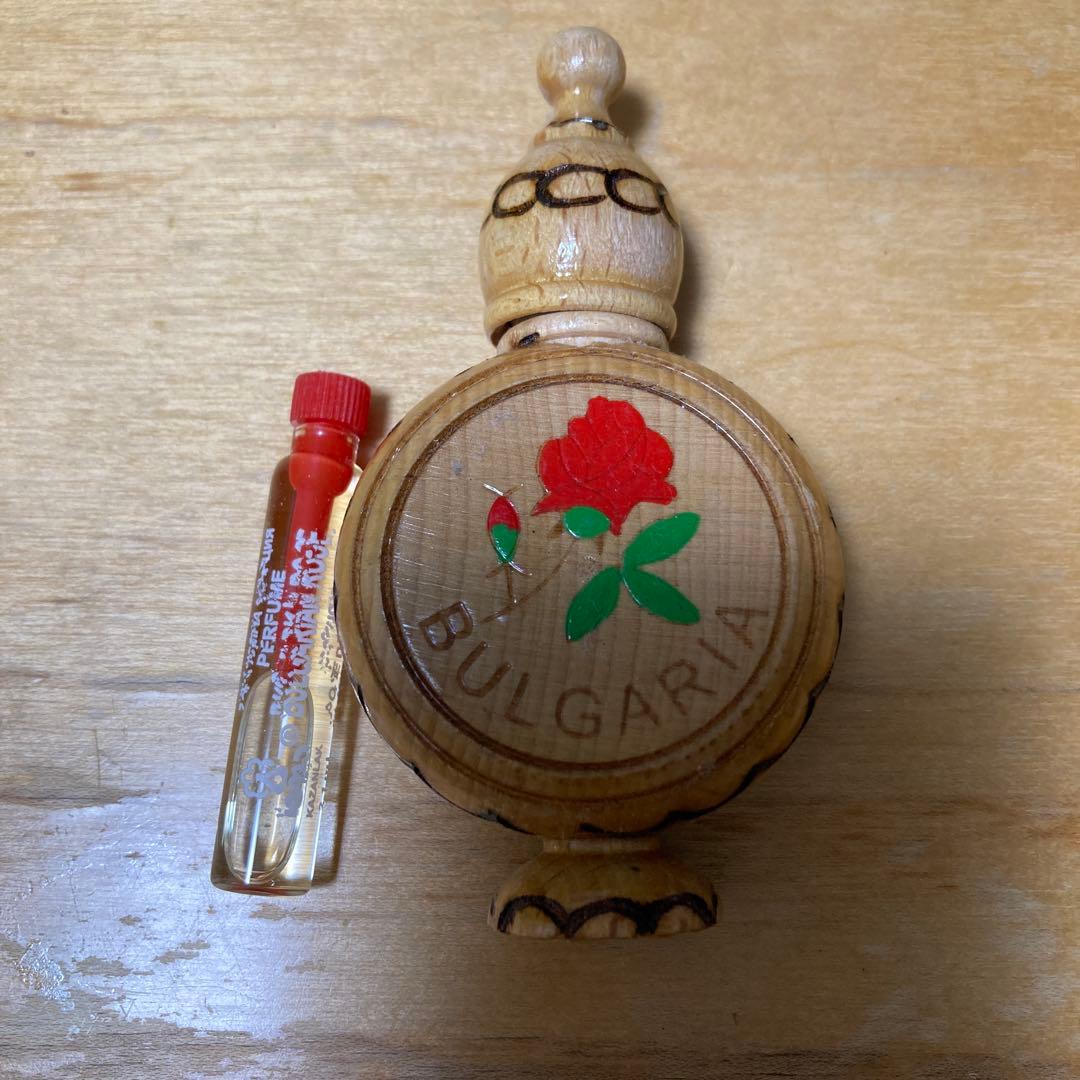 香水や化粧、ジャムなどバラ製品に囲まれるバラの国ブルガリア通信キャンペーン・特集明治ブルガリアヨーグルト倶楽部株式会社 明治 - MeijiCo.,