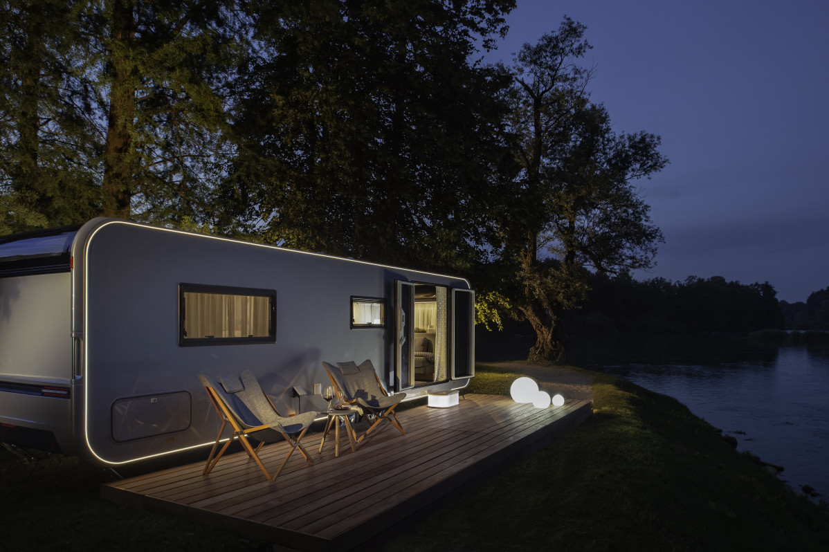 トレーラーハウスとキャンピングカーの違いとはトレーラーハウスのお役立ち記事トレーラーハウスの格安購入なら スペーサー 最安価格199万