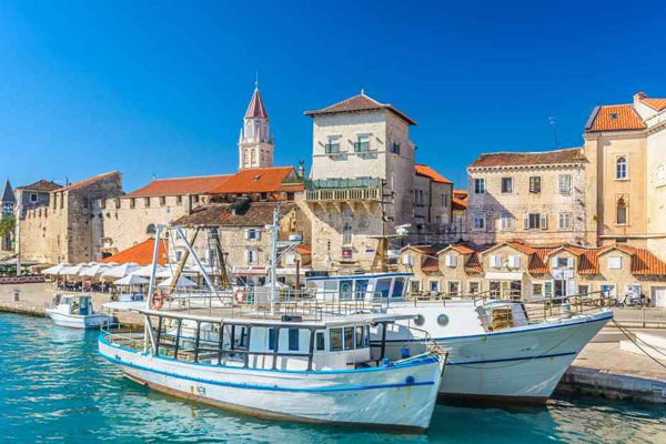 海外 おしゃれ 街並み 風景」のアイデア
