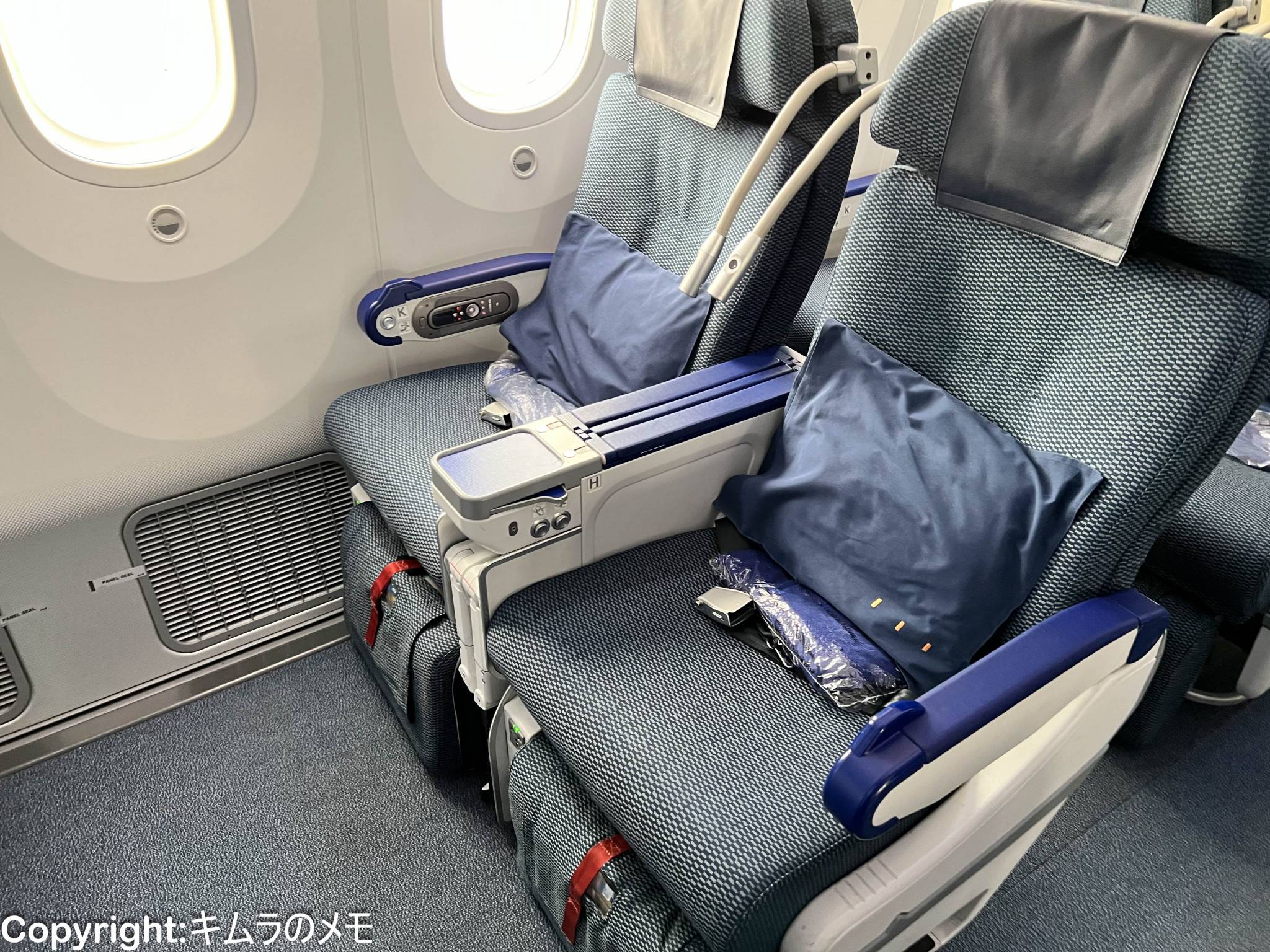 飛行機座席クラス ビジネスは「C」 エコノミーは「Y」謎すぎる略称なぜ生まれた？乗りものニュース