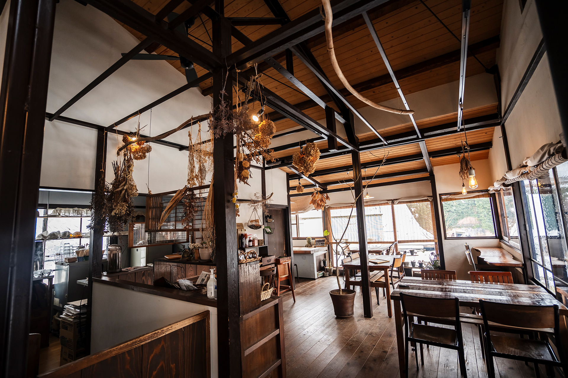 大月市観光協会 Otsuki Tourism Association