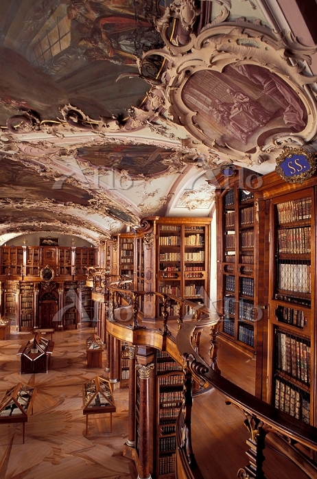 世界遺産の修道院の街、ザンクト・ガレンへ - 熟年男の歳時記