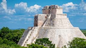 ウシュマル遺跡 - メリダ：メキシコing