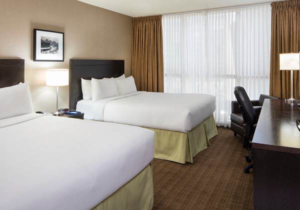 ディヴィヤ ストラ プラザ と