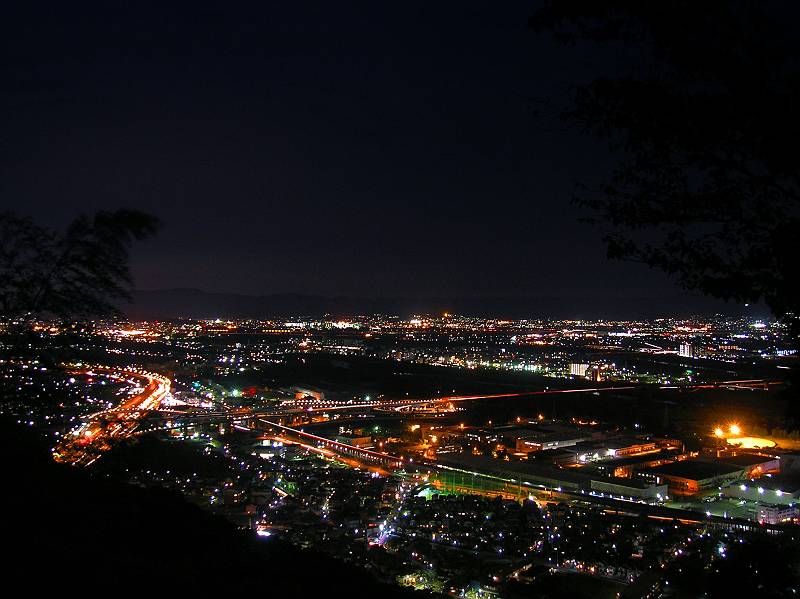 四明嶽手前駐車場 比叡山ドライブウエイの夜景京都府京都市左京区-こよなく夜景を愛する人へ