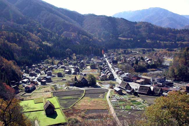 白川郷・五箇山の合掌造り集落 白川郷一斉放水日本の世界文化遺産