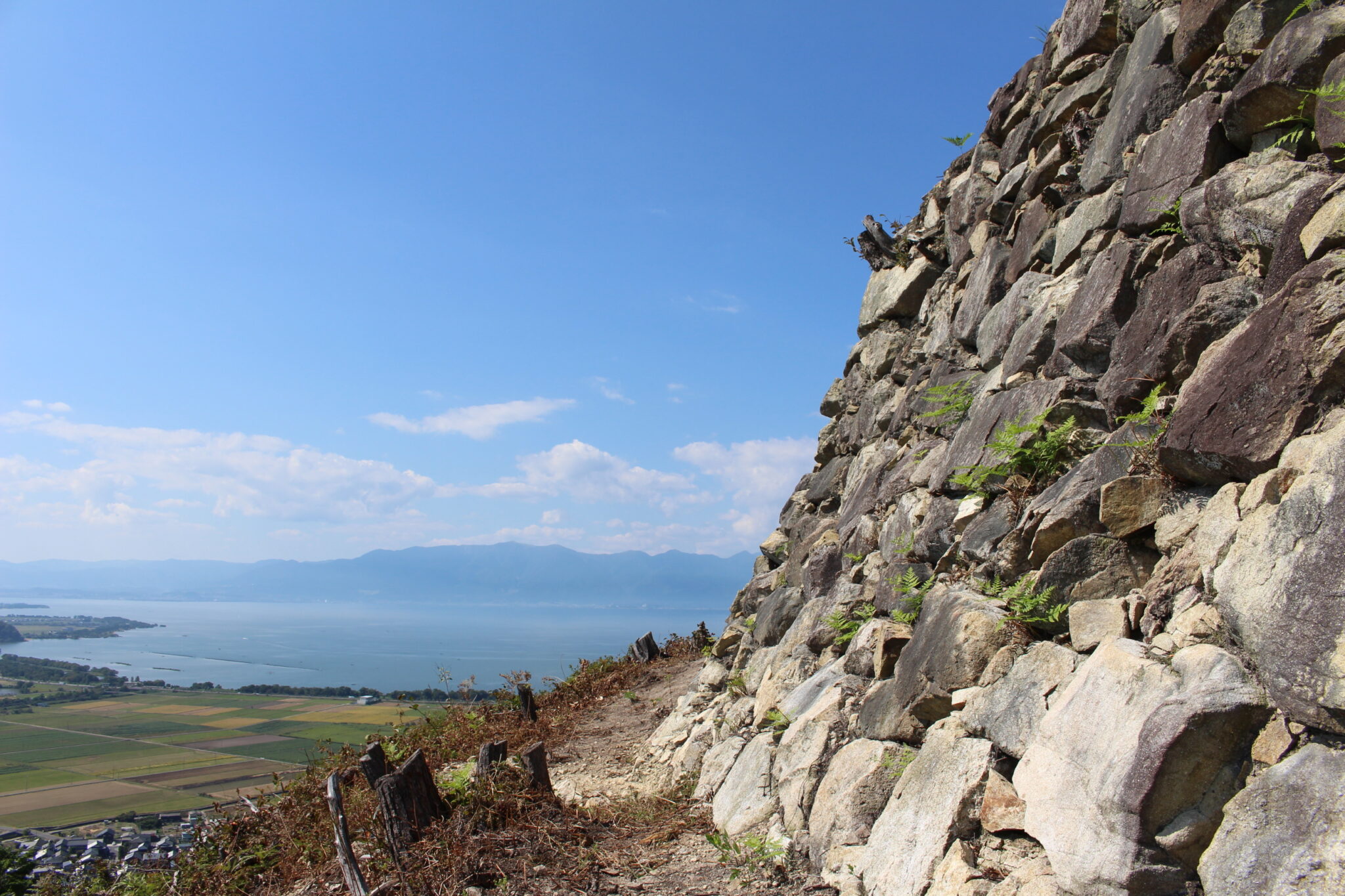 八幡山城の駐車場や御城印、見どころ 本丸、二の丸などの石垣 を紹介！やっちんのお城ブログ