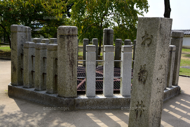 日本の旅 関西を歩く 兵庫、姫路城の「お菊井戸」伝説』姫路