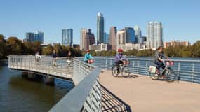 テキサス州オースティン：半日 だけ 観光記』オースティン