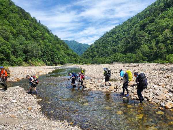 プロガイドが教える カムイエクウチカウシ山の登り方