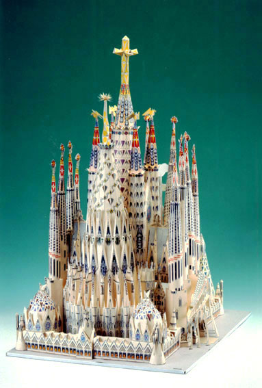 2026年完成予定?一度は行きたいサグラダファミリアたびこふれ