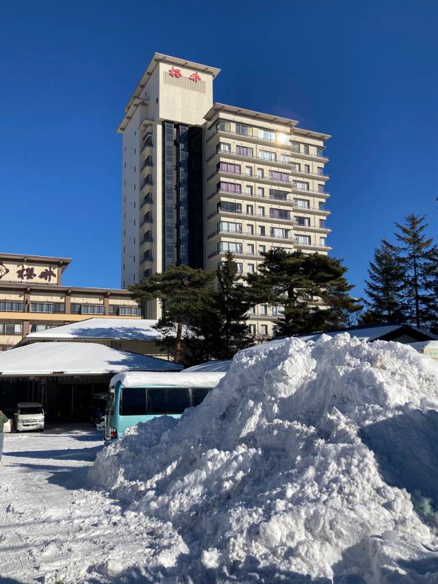 バスターミナル前にもライブカメラができたようで。草津のライブカメラがすごい♨️ １０台くらいあるんじゃないか？草津温泉草津温泉観光草津観光草津群馬旅行湯畑