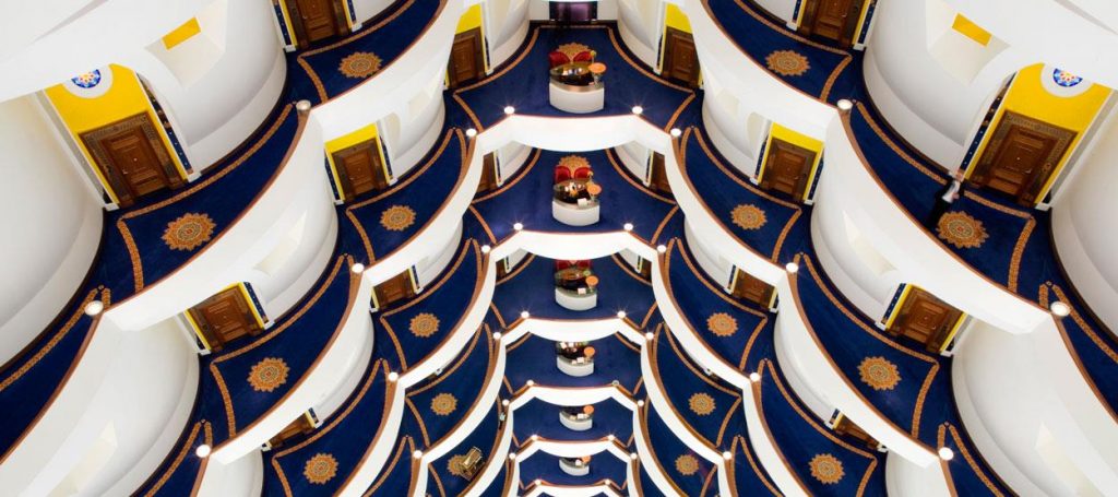 ドバイ ７つ星ホテル ブルジュ・アル・アラブホテルCARIFE