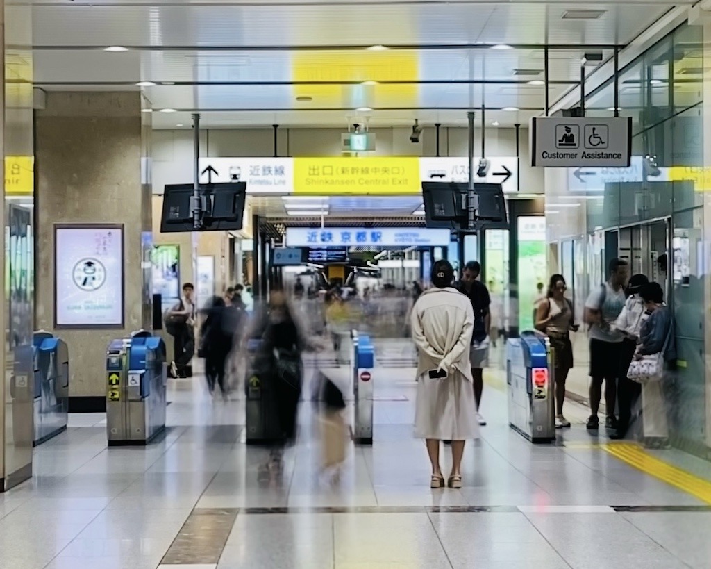 京都駅 新幹線の乗り換え＞ JR在来線や近鉄を地図で案内