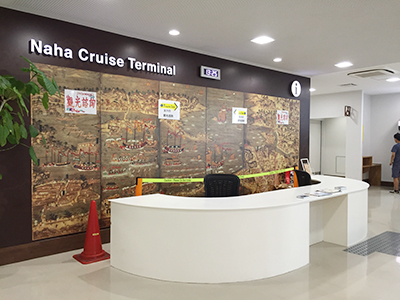 那覇クルーズターミナルには何があるのか - 沖縄B級ポータル - DEEokinawa