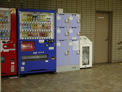駅探訪 三宮・花時計前駅 神戸市交通局: 鮮魚特急・ボックス席