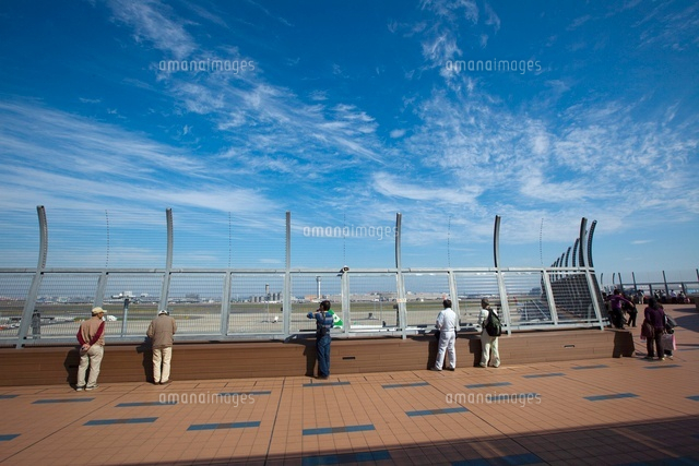 羽田空港国際線旅客ターミナルビル 10211002654 の写真・イラスト素材アマナイメージズ