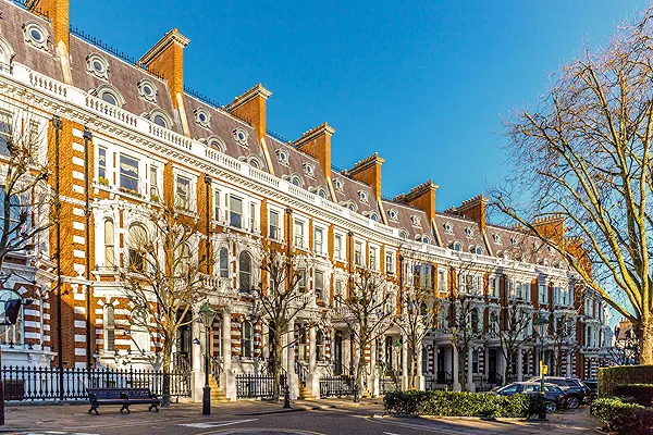 ロンドンの地下鉄の駅からはあまり近くない、ローカルに人気のある住宅 地ランキング１０オンラインでイギリス 地方も含