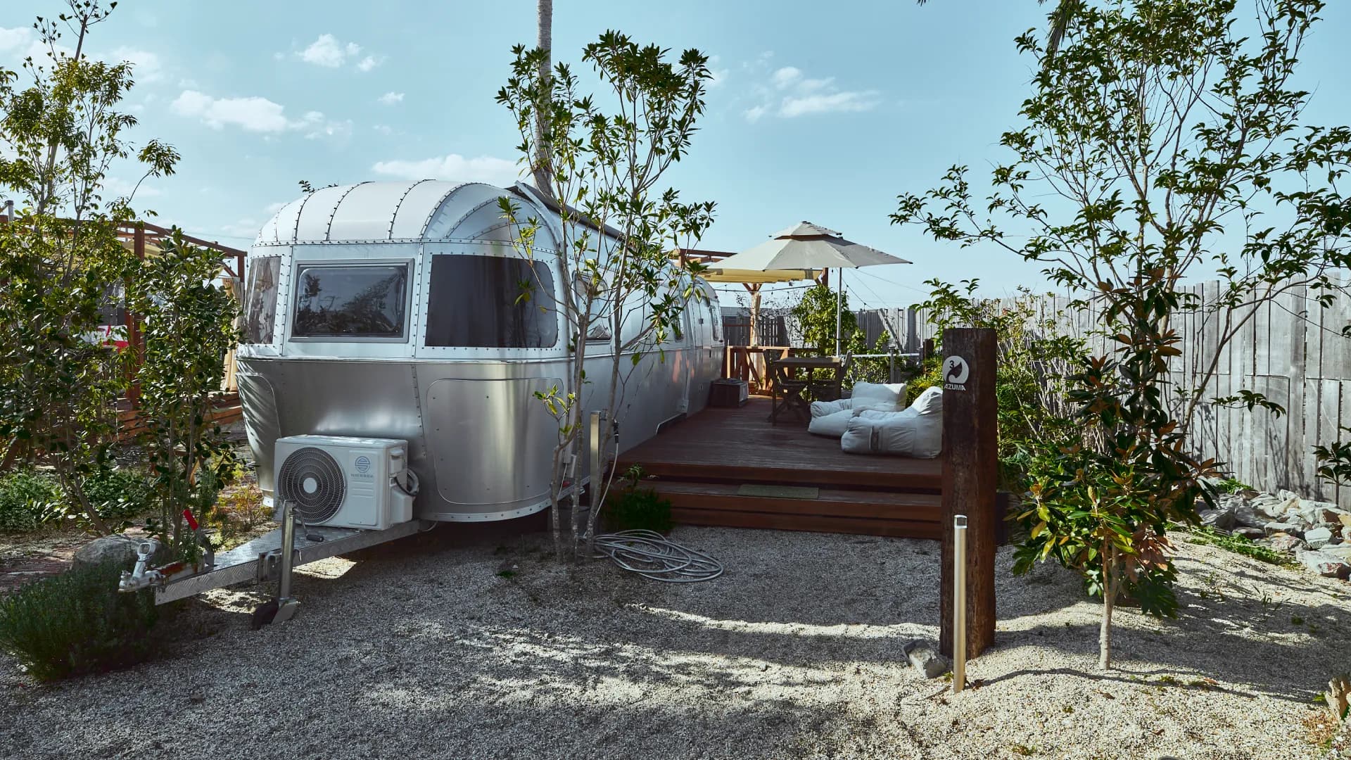 徳島縣那賀町的木頭地區有家今年4月份新開的露營場『CAMP PARK KITO』 キャンプパーク木頭 。深山深處，山清水秀，燒烤，抓魚，烤披薩，玩無人航機，