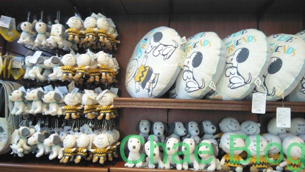 USJ新グッズショップ「ハリウッド・スペシャルティ・ストア」スヌーピーやミニオンなど幅広い品揃え - ファッションプレス