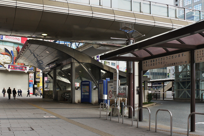 京王八王子駅北自転車駐輪帯