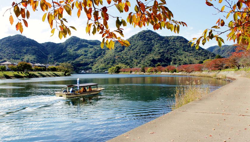 箱根海賊船で箱根芦ノ湖を優雅にクルージング！その魅力と楽しみ方、必ず見たい絶景スポットを教えます