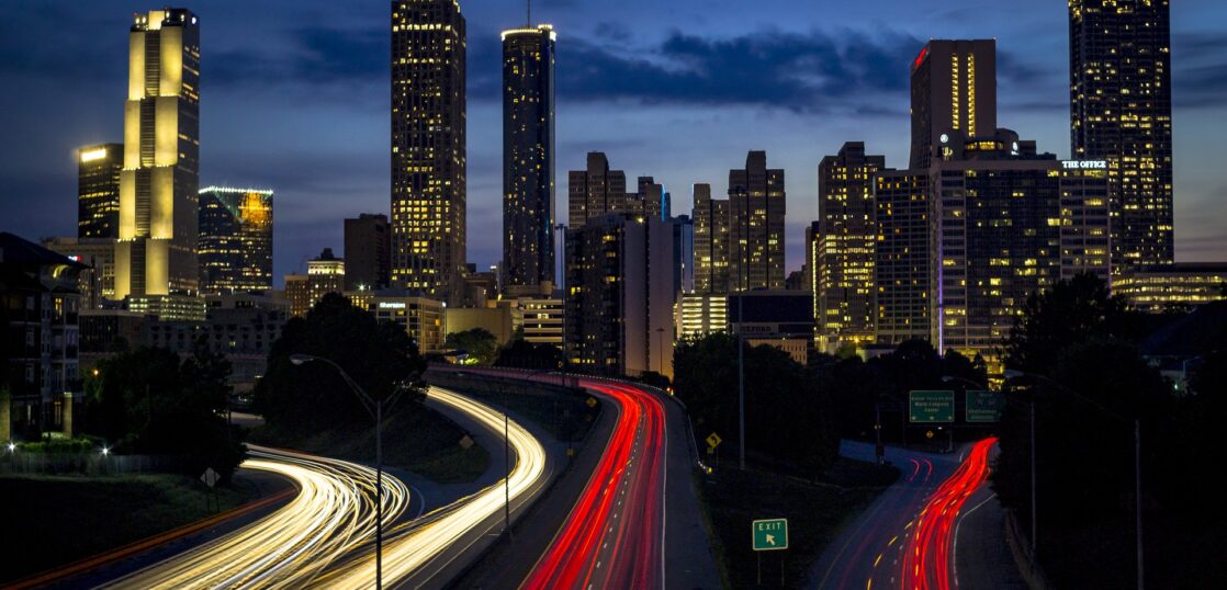 海外高速道路の写真 - 無料の高画質写真をダウンロードFreepik