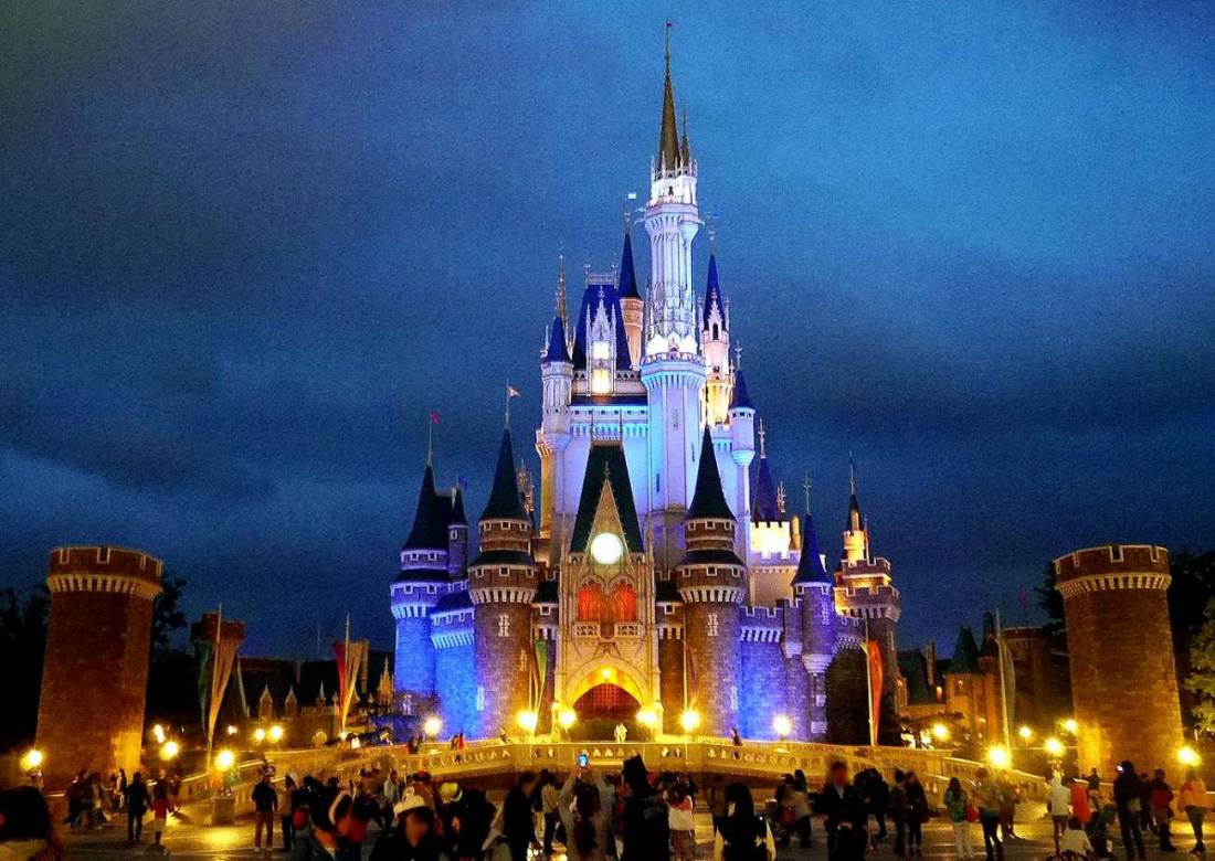 東京ディズニーシー「家族連れ」モデルコース「SNSで話題の大人気インスタグラマー」アミサさんおすすめ - Aneひめ.net講談社