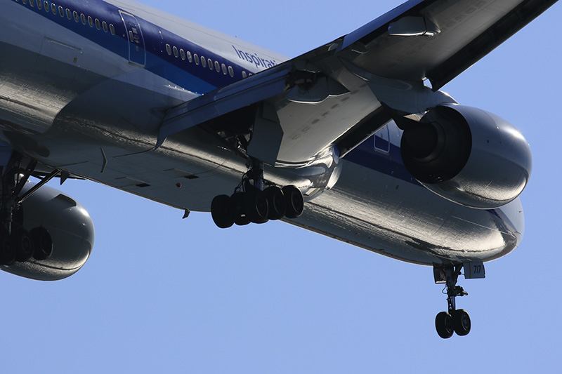 スマホでも迫力満点！ 子どもでも撮れちゃう飛行機撮影スポット : 窪田千紘フォトスタイリングWebマガジン「Klastyling」暮らす＋スタイリング