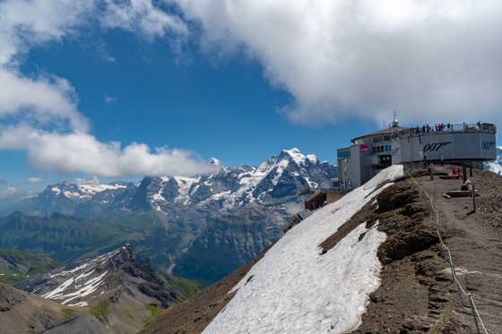 シルトホルン展望台 女王陛下の007 - Traveling 個人旅行を楽しむ
