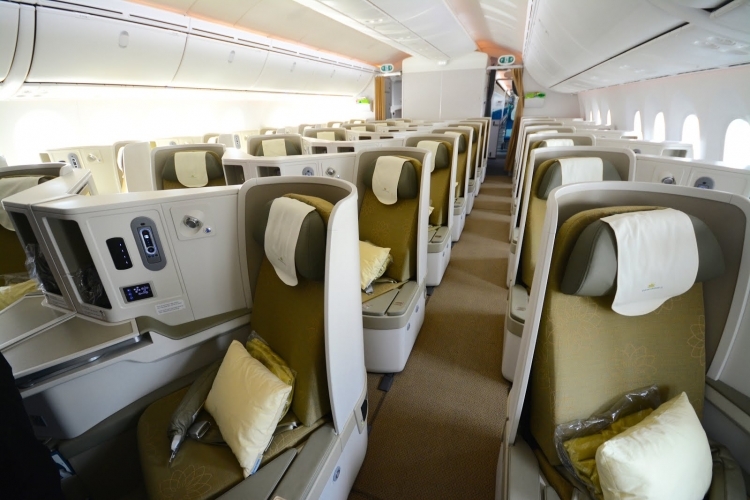 📚新マスコット漫画コンテスト開催！📚 ～最優秀賞はベトナム往復ペア無料航空券🎫～ ベトナム航空では新たに3マスコットがデビューしました！そして、今年日本就航30周年を記念して3マスコットが活躍する漫画を制作します。皆様が読みたいコンテンツやエピソードなど