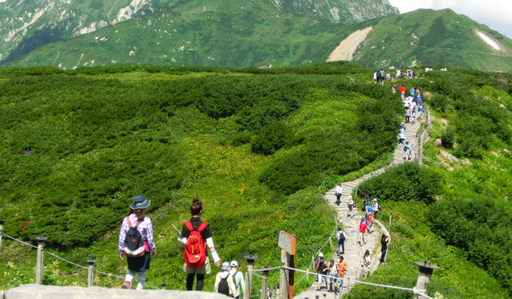 キャンパーにもオススメ！ 雷鳥沢キャンプ場1泊2日縦走 その①WEST WEB