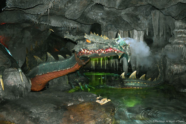 眠れる森の美女のお城のモデルは？歴史や世界のディズニーパーク