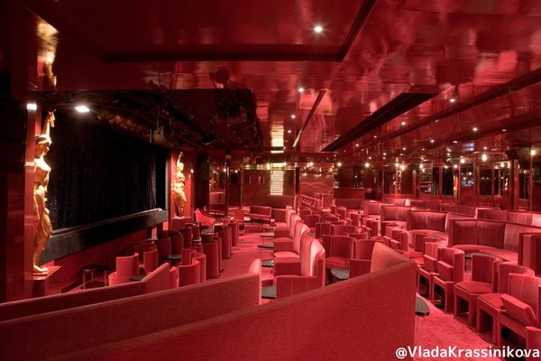 パリ観光の新提案 老舗キャバレー「クレイジー・ホース」パリ観光に新提案 イベント＆アクティビティ