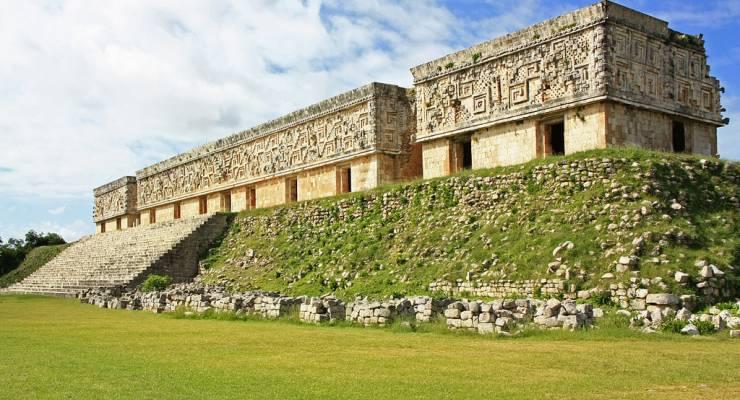 ウシュマル遺跡４ 総督の館ほとんど一人旅II