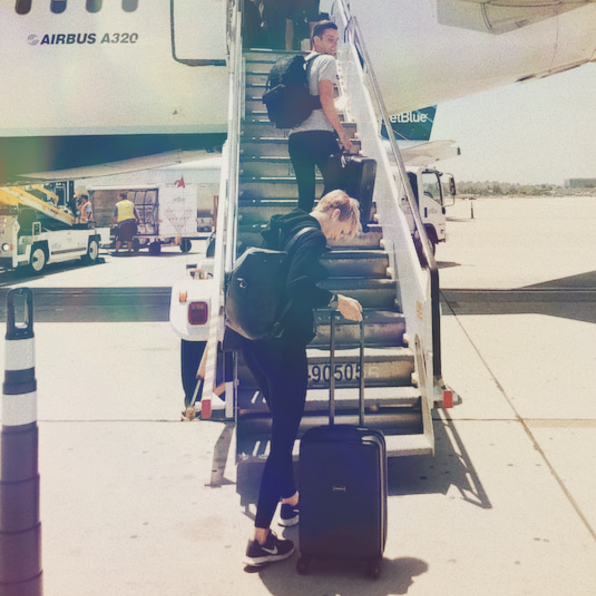 フランスとヨーロッパでの荷物配送 - 35€からNannybag