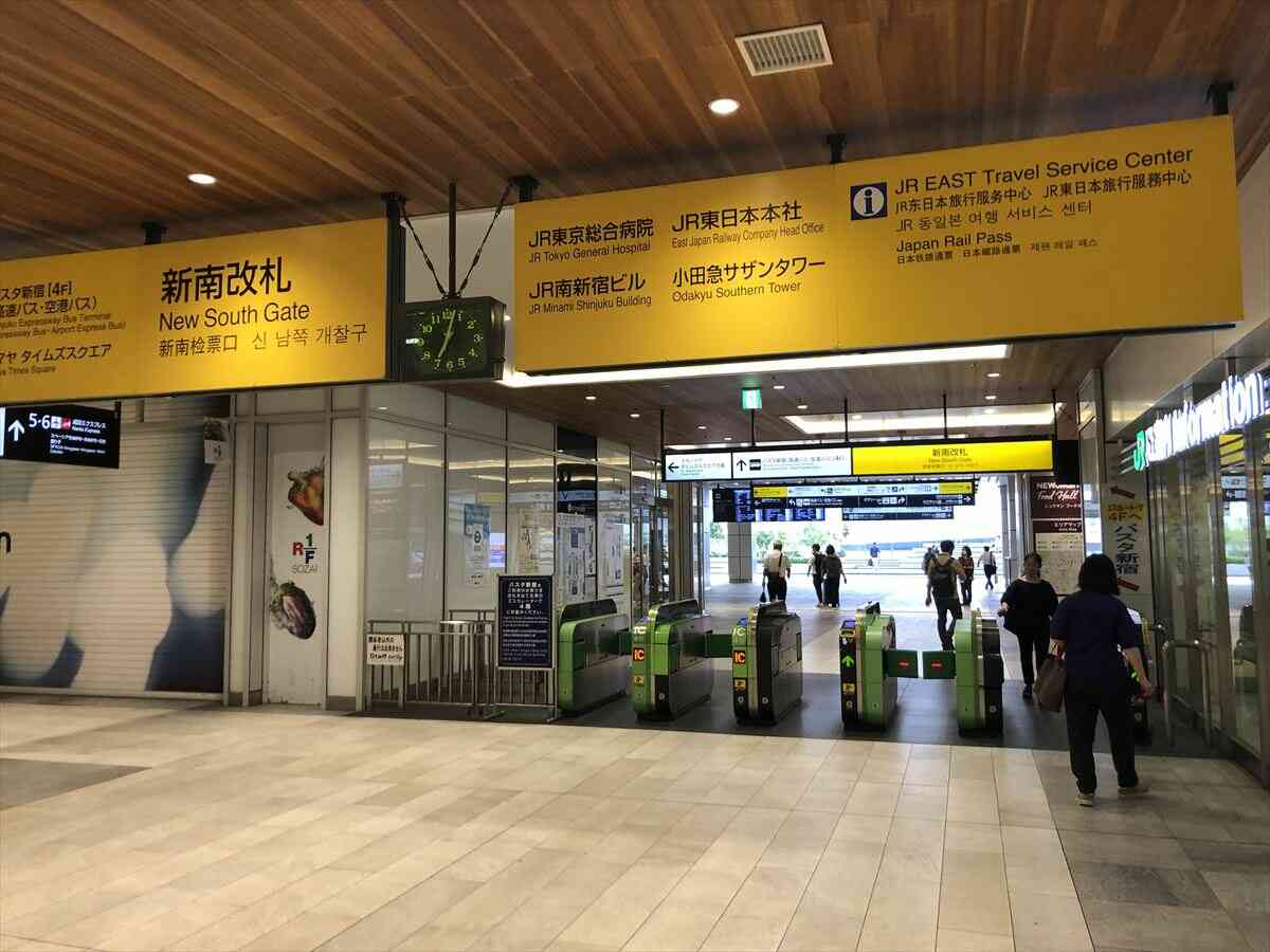 SNJ48結成！？JR新宿南口に新ビジョン誕生！株式会社春光社交通広告代理店