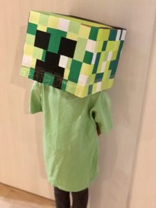 ダンボールで作った防具の工作方法